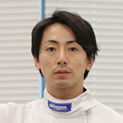 顔写真：車いすフェンシングの加納慎太郎選手