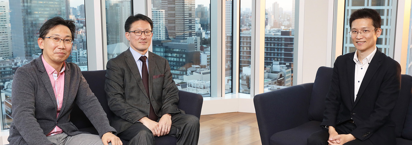 Right: Hiroshi Kawaguchi, Center: Noboru Nakatani,Left: Yuji Umemura
