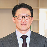 Face photo: Noboru Nakatani