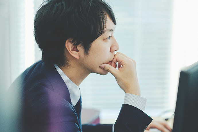 オフィスでの 宮村 壮