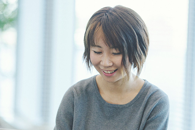 インタビュー 赤池 智美 メインビジュアル