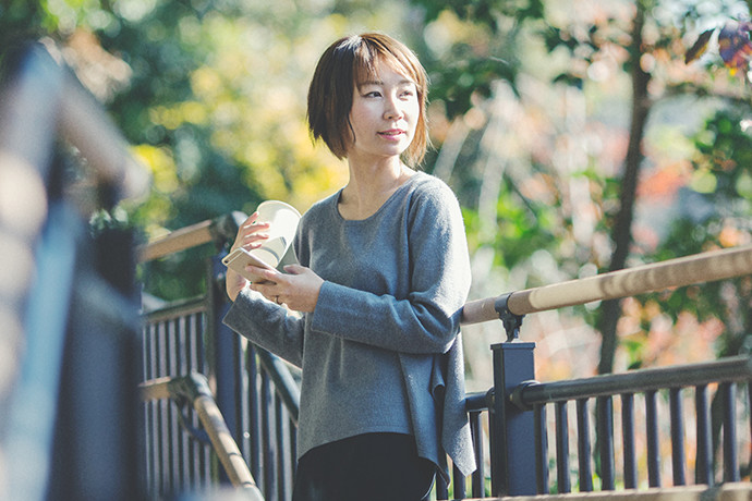 オフィスでの 赤池 智美