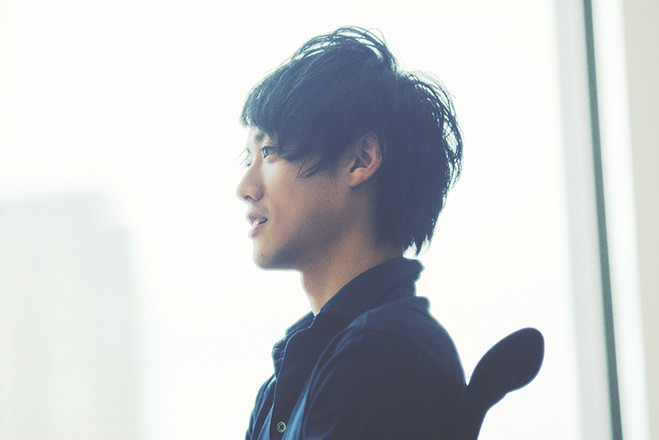 インタビュー 村木 俊介 メインビジュアル