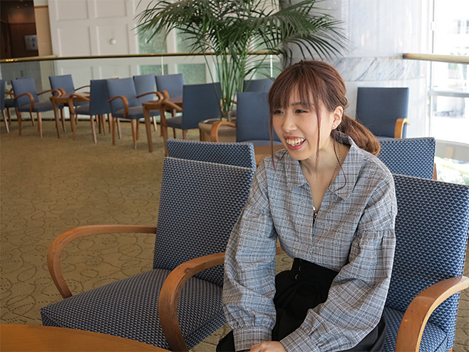 卒業生 冨浦さん インタビュー画像