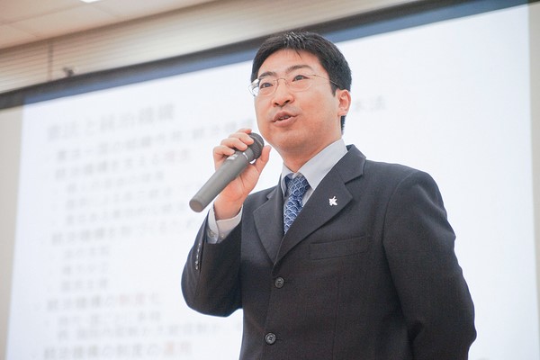 東京大学大学院の宍戸常寿教授 登壇の模様