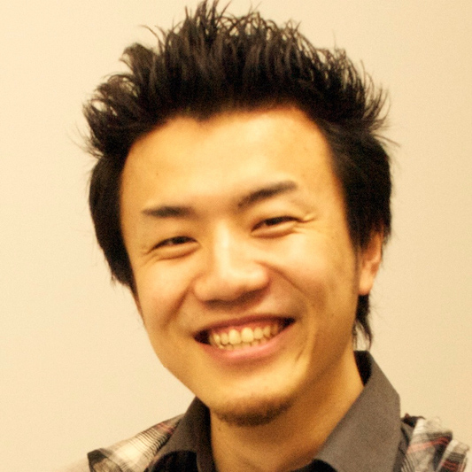 ウェブデベロップメント黒帯、フロントエンドデザイナー 岡部 和昌の写真 Portrait of Kazumasa Okabe Web Developer Black Belt, Frontend Designer