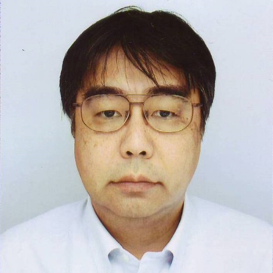 上席研究員, 部長 颯々野 学の写真 Portrait of Manabu Sassano Senior Chief Researcher and Senior Manager