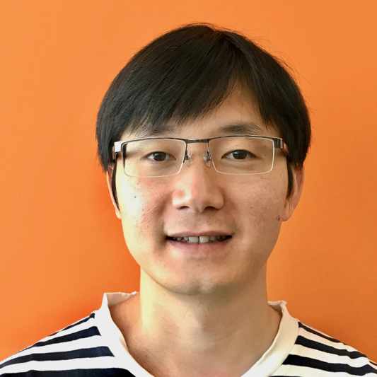 主任研究員 Dung Tranの写真 Portrait of Dung Tran Chief Researcher