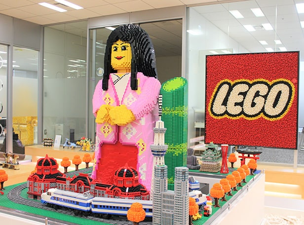 LEGO社オフィスのレゴブロックの写真（しゃしん）