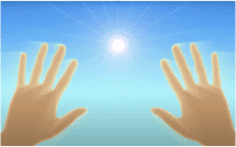 青（あお）い空（そら）に太陽（たいよう）が輝（かがや）いていて、両手（りょうて）が空（そら）に向（む）かって伸（の）びている写真（しゃしん）
