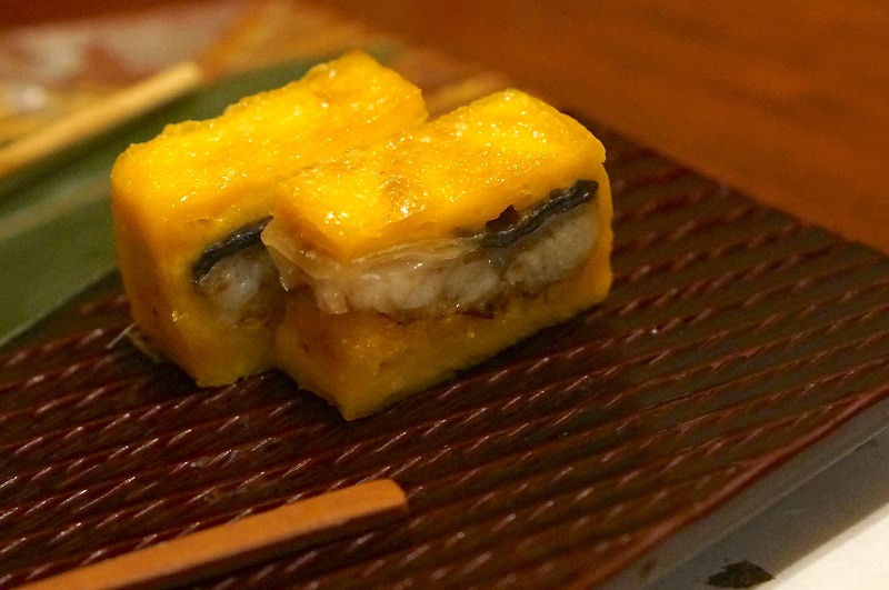 マッキー牧元の「行かねば損する東京の和食」。「はし本」で鰻を食べる訳