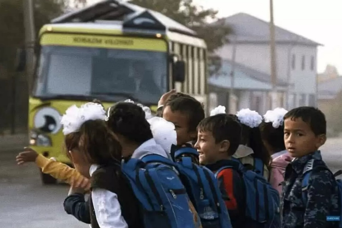 ウズベキスタンの「移動する」幼稚園。地方部の就園率を向上へ
