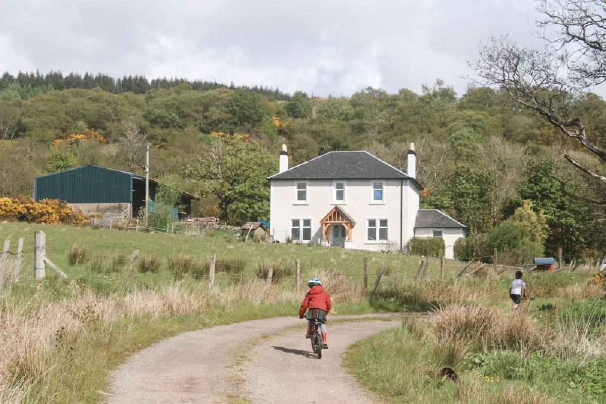 環境活動家の夫婦が運営するスコットランドのファームハウスで、自分と自然を再生する