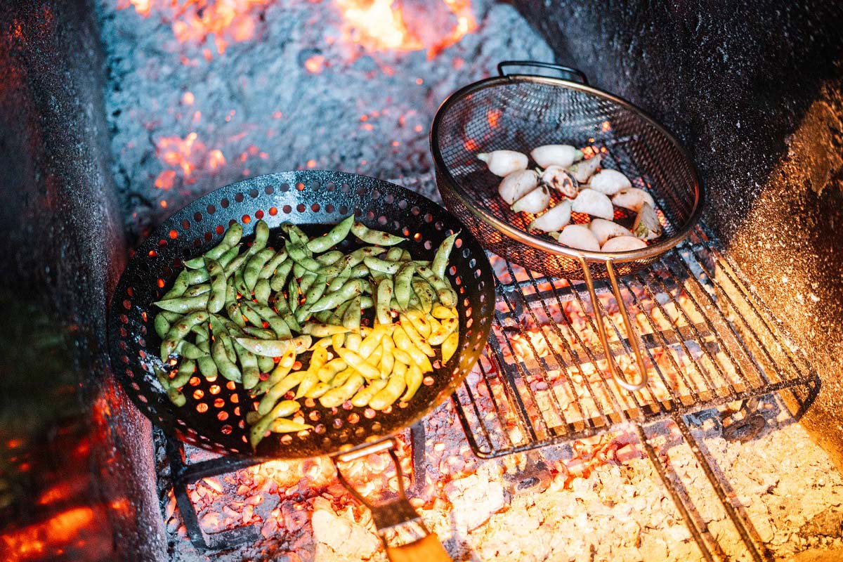 放置森林は燃やして稼ぐ。西伊豆発循環モデル、次なるピースは「うまい」薪火レストラン