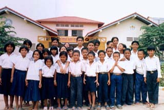 [カンボジアの児童養護施設へ温かいご支援を]の画像
