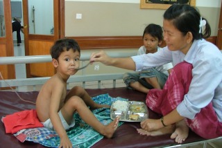 [病院給食で、カンボジアの子どもたちに元気を！〜100円で、1日3食を支援〜]の画像