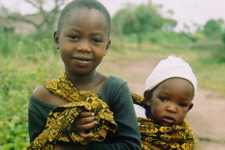 [アフリカゾウとの共存をめざす村の子供に教育を　〜セレンゲティ・人と動物プロジェクト〜]の画像