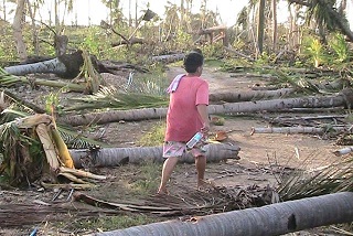 [フィリピン中部台風被害者を救おう募金]の画像