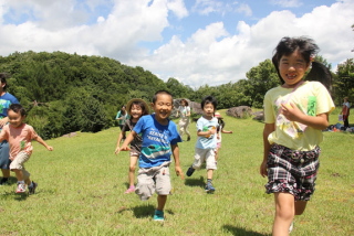 [福島県に住む子どもたちにのびのびと外遊びできる環境を。]の画像