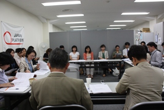 加盟32団体とともに、難民や災害発生時の緊急人道支援を実施します