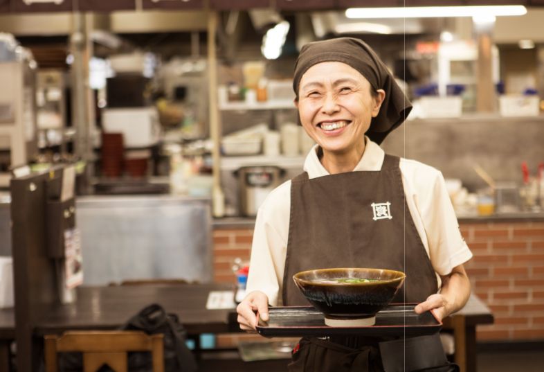 うどん屋の店員さんの画像