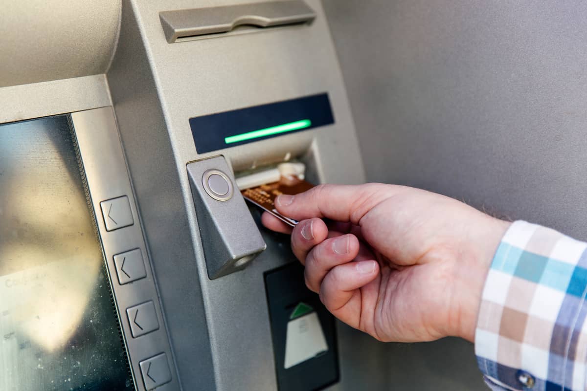 提携ATM：近所で手軽に返済可能