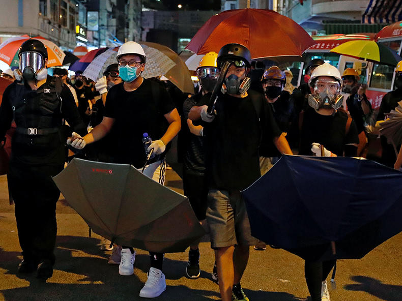 香港、逃亡犯条例の改正案を撤回 デモは収束せず