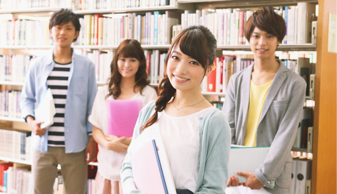 進学した若者のイメージ