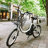 自転車につける機器で、 フリーパワーと言うのが有りますね。 https://www.olympic-corp.co.jp/cycle/freepower 付けれる自転車と付けれない自転車が有るのは分かりますが、だいたい付けれるのか、どっちでしょう？