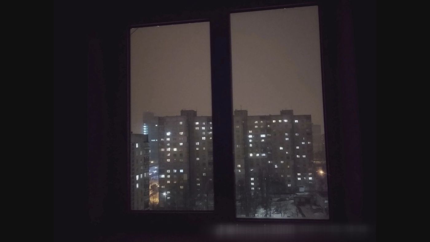 侵攻前のウクライナ・ハルキウの自宅の窓から見えた景色（レナさん提供）