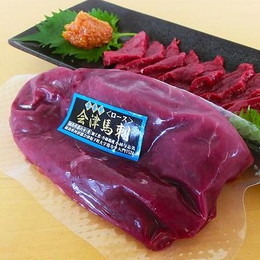馬刺し　国産会津馬刺し　ロース　600ｇ（200ｇx3）辛子味噌だれ付き　（新鮮だから冷蔵出荷）福島県/会津　馬肉　ギフト　贈り物　贈答　国産　会津馬刺し
