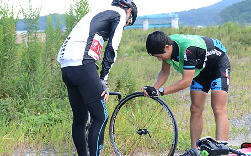 走行管理ライダーの仕事風景
