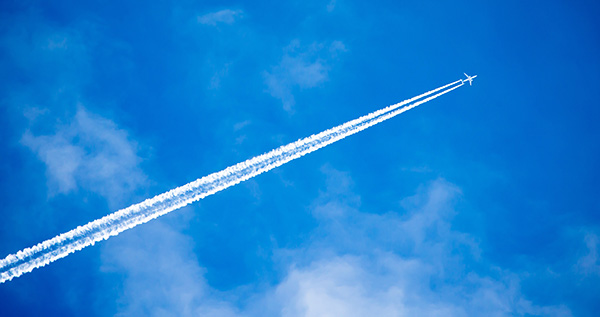飛行機雲（航跡雲）