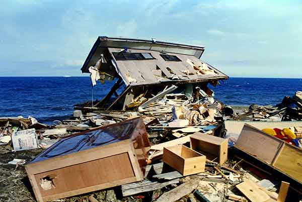 北海道南西沖地震：（1993年７月）