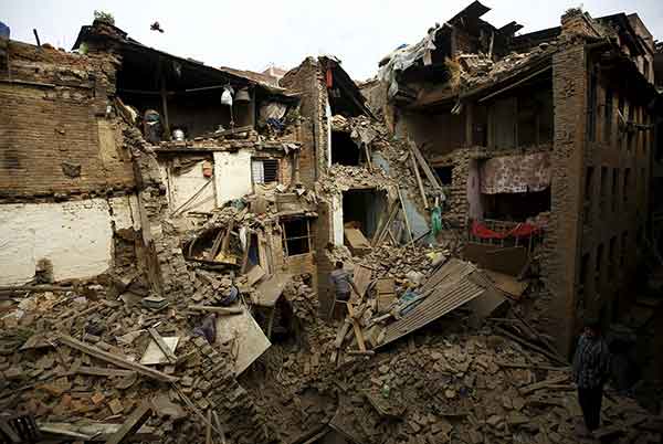 ネパールでM7.8の地震　発生から一夜　被害甚大