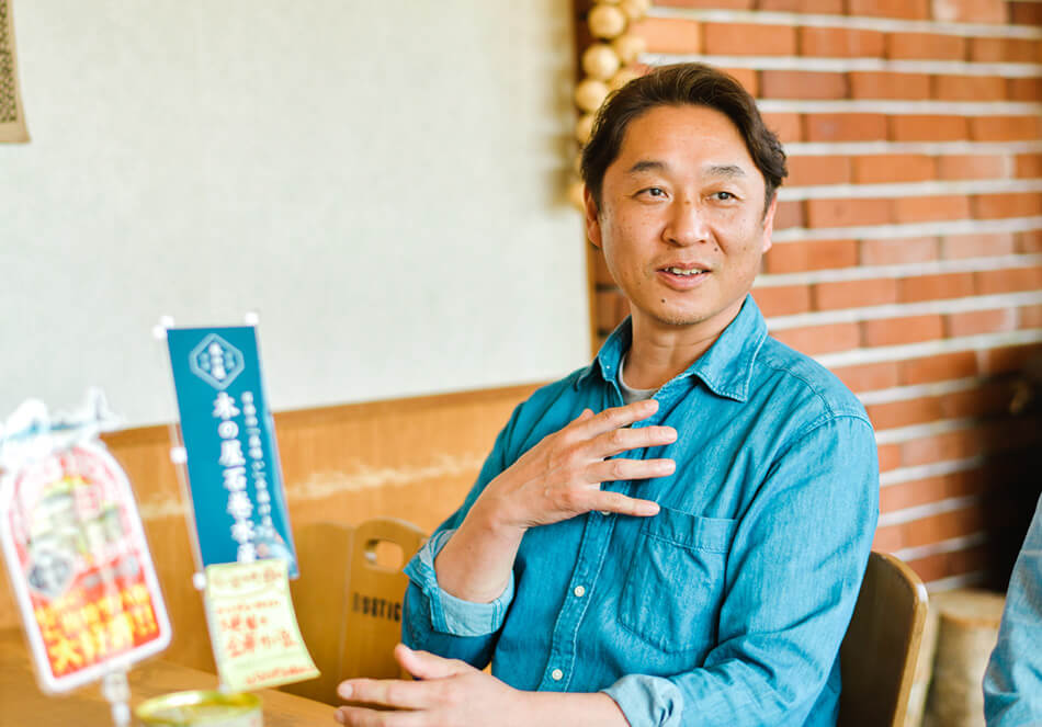 飯山市の人気カレー店「ペンティクトン」のオーナーであり、飯山駅ナカ酒場「えっぺ」のメニュー監修も務める木原さん
