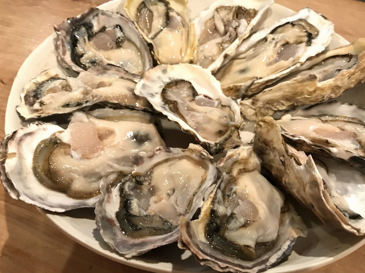 殻付きの牡蠣
