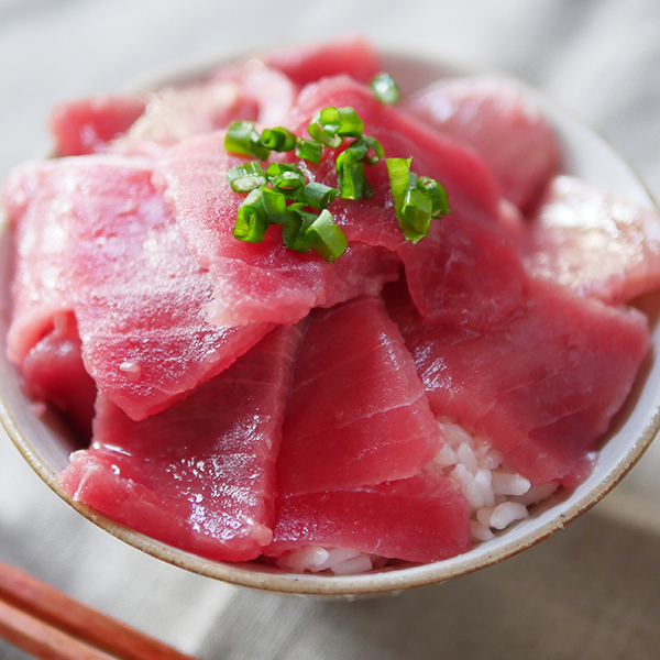 マグロ屋のまかない丼